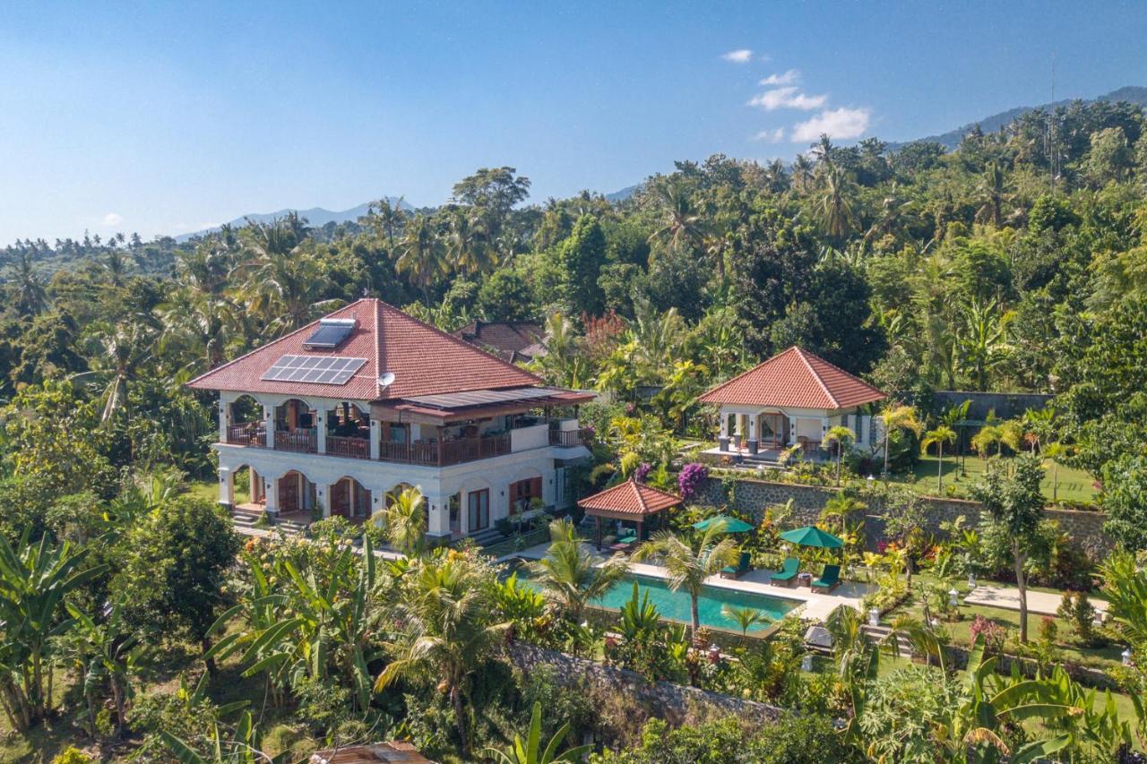 Villa Mata Hari Panji Exterior photo