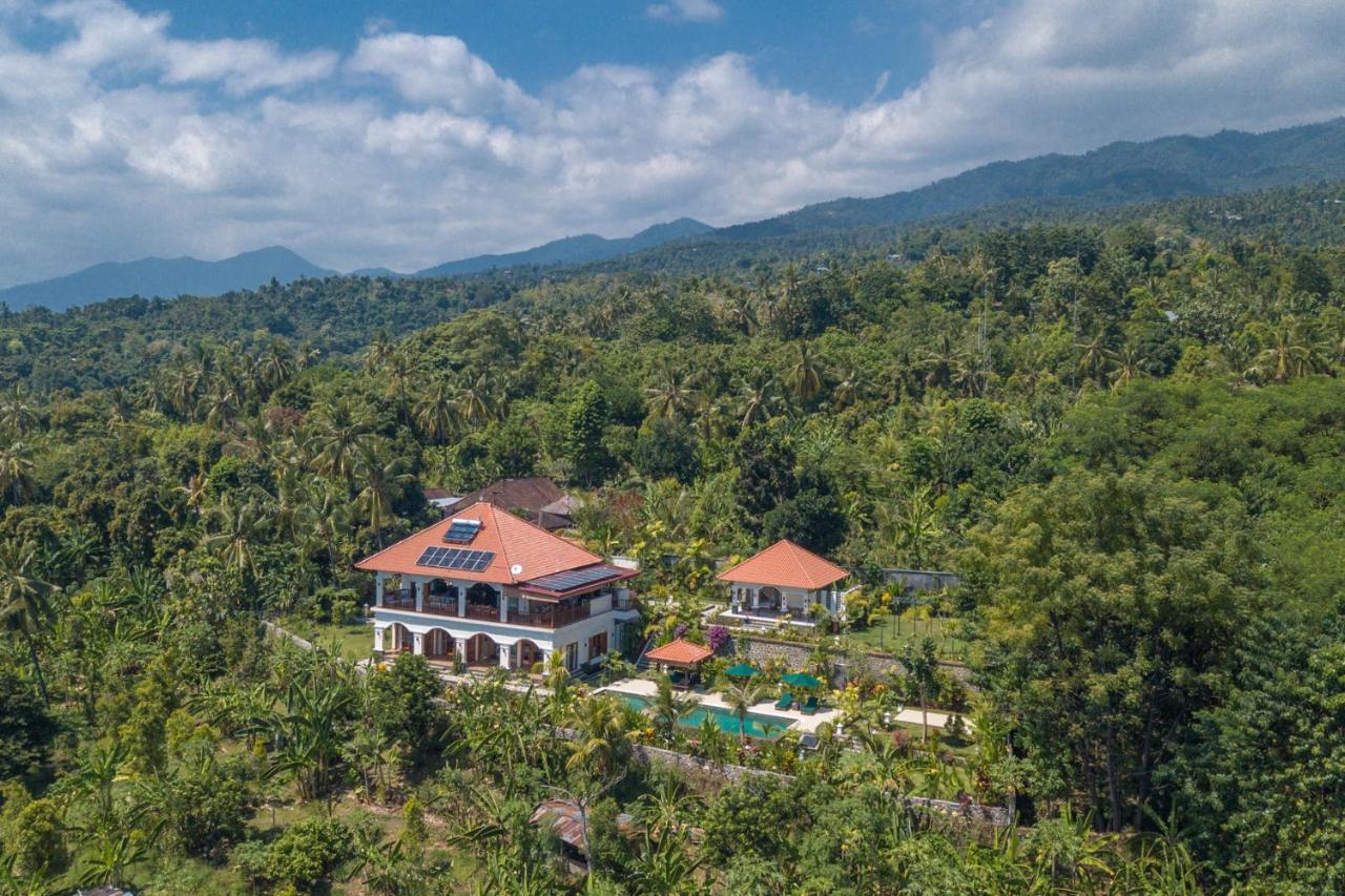 Villa Mata Hari Panji Exterior photo